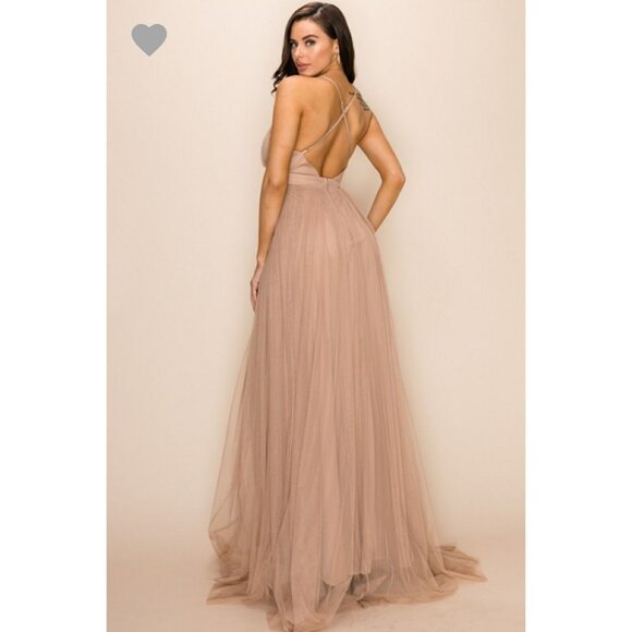 WHOLESALE * 29 MAXI DRESSES // BOUTIQUE CLOSING // EVERYTHING MUST GO - Picture 9 of 12